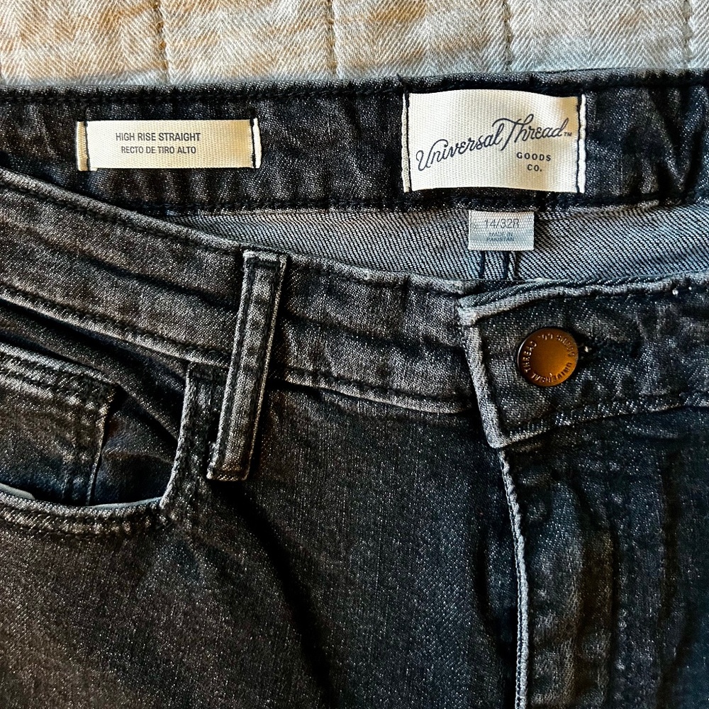Universal Thread High Rise Straight Jeans - Black Wash - Women's Size 14/32R